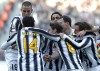 Juventus-spillere jubler efter Lichtsteiners scoring til 1-0 Foto: Scanpix